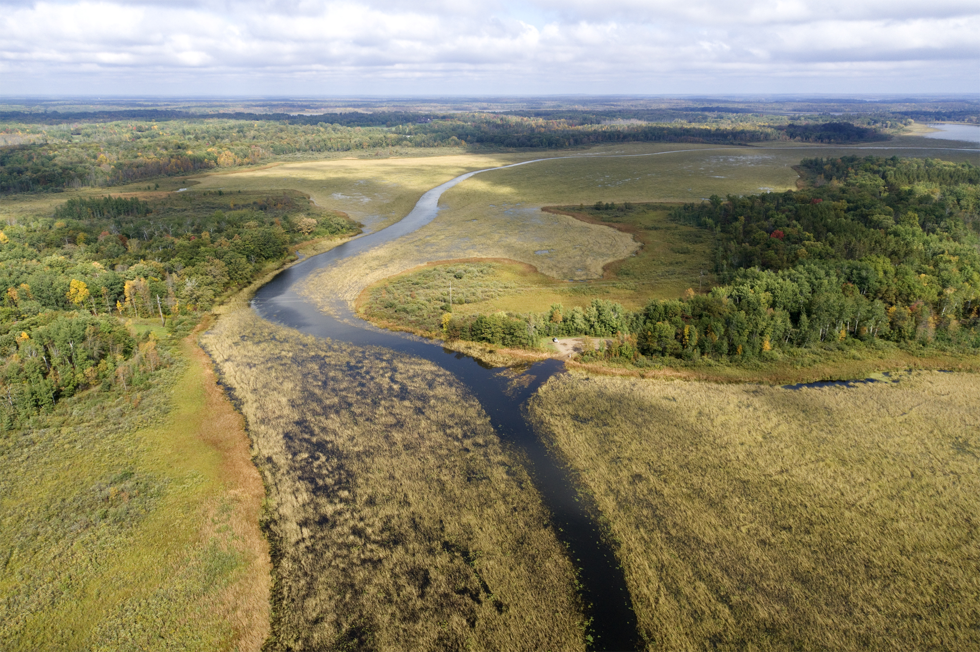 Hover mouse over logo at top left to see menu; click to go to next picture